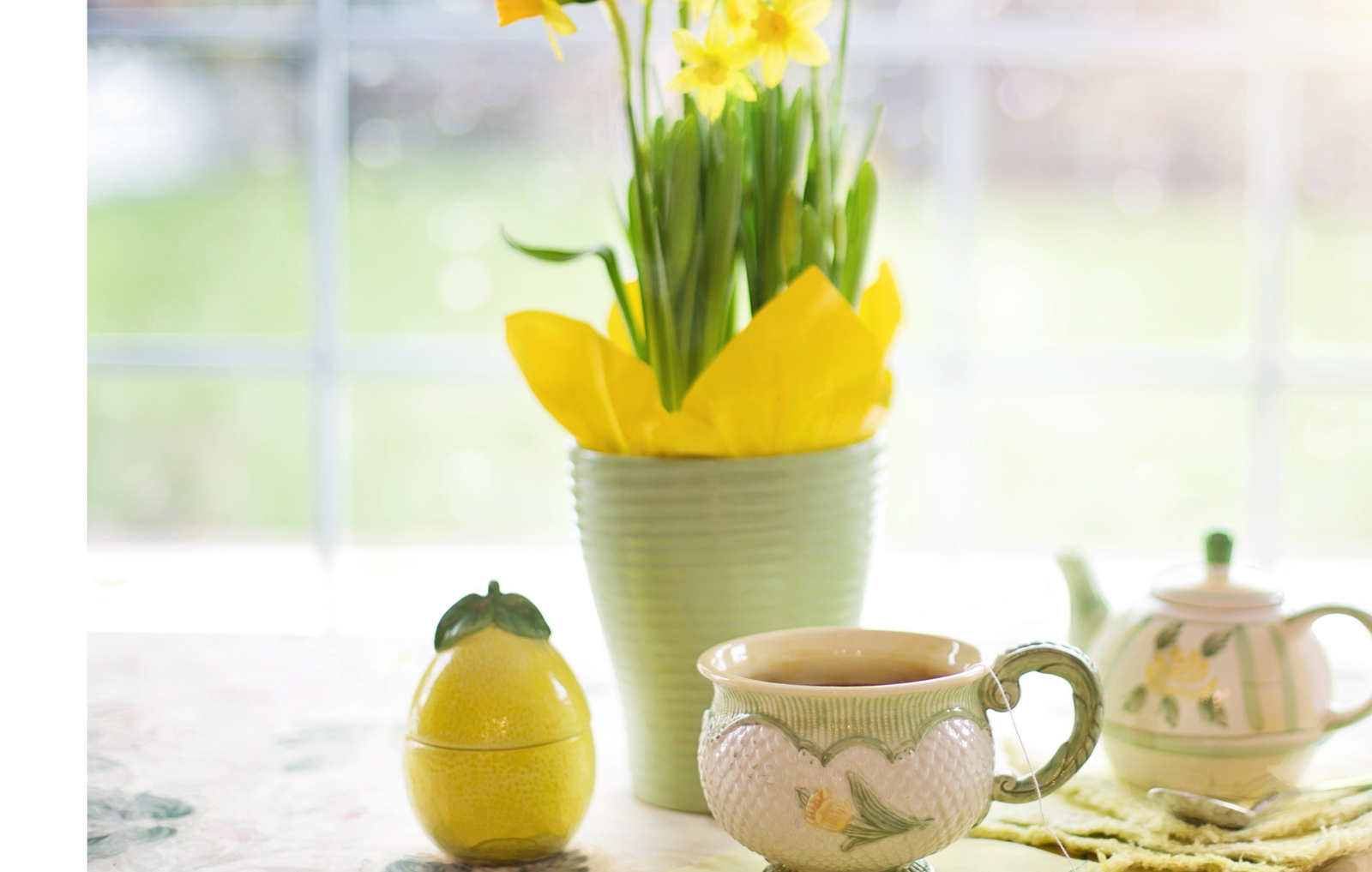 Reserve your Easter high tea in St Louis